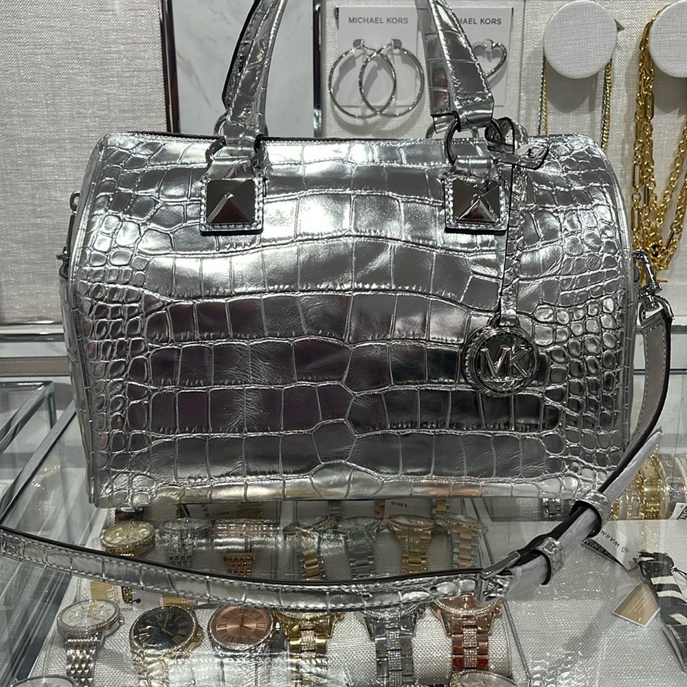 Michael Kors Grayson Medium Metallic Crocodile Embossed Leather Satchel
NWT - Picture 4 of 16